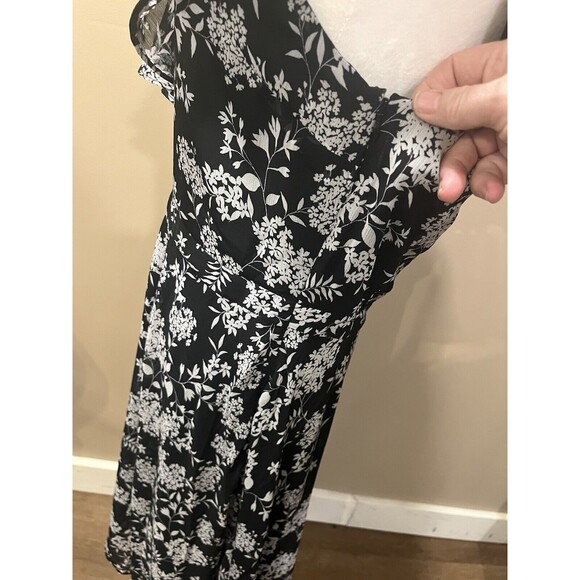 Banana Republic Black Gray Floral Maxi Dress 14 Asymmetrical Hem Flowy Ruffle - Picture 5 of 12